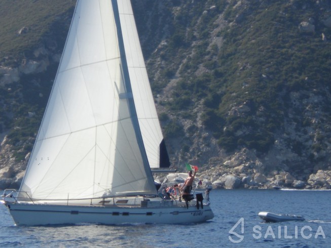 Sun Odyssey 42 - Yacht Charter Sailica