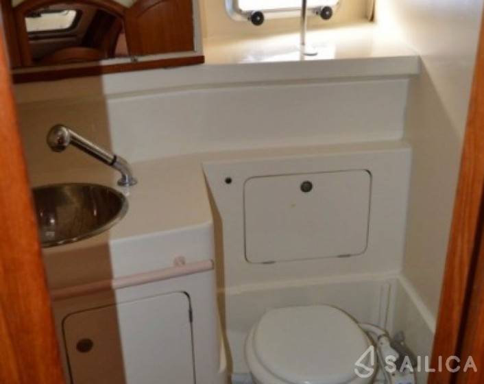 Sun Odyssey 42 - Yacht Charter Sailica