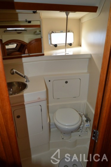 Sun Odyssey 42 - Yacht Charter Sailica
