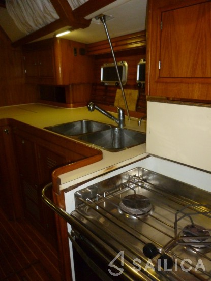 Sun Odyssey 42 - Yacht Charter Sailica