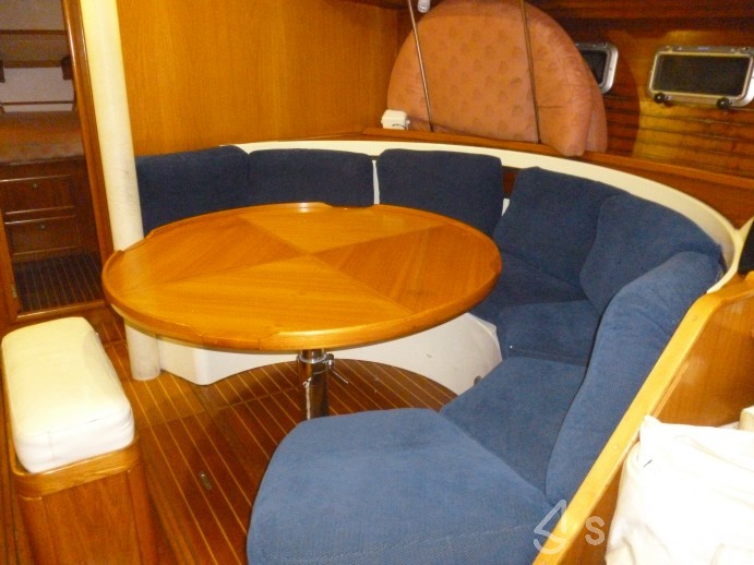 Sun Odyssey 42 - Yacht Charter Sailica