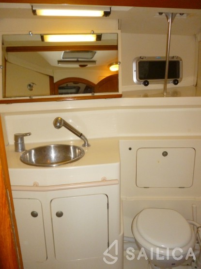 Sun Odyssey 42 - Yacht Charter Sailica