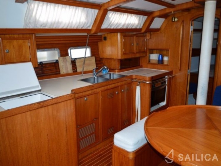 Sun Odyssey 42 - Yacht Charter Sailica