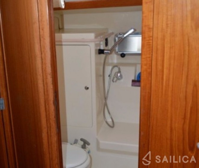 Sun Odyssey 42 - Yacht Charter Sailica