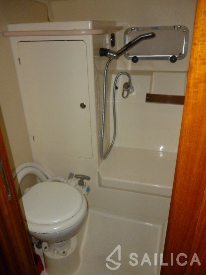 Sun Odyssey 42 - Yacht Charter Sailica