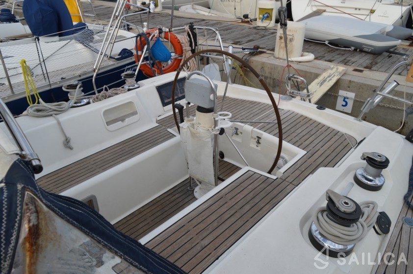 Sun Odyssey 42 - Yacht Charter Sailica