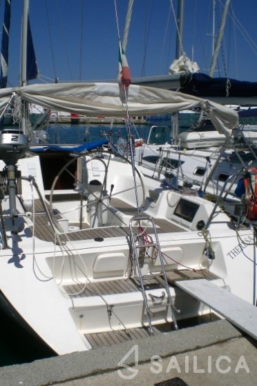 Sun Odyssey 42 - Yacht Charter Sailica