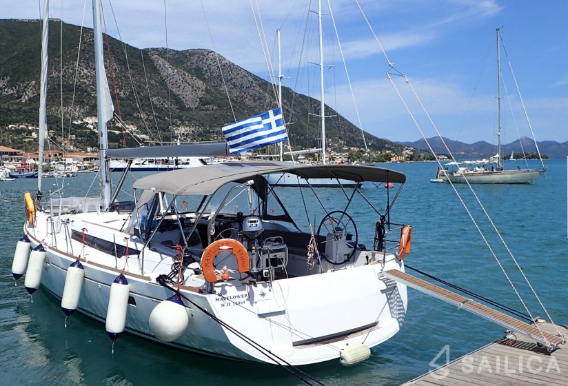 Sun Odyssey 519 - Yacht Charter Sailica
