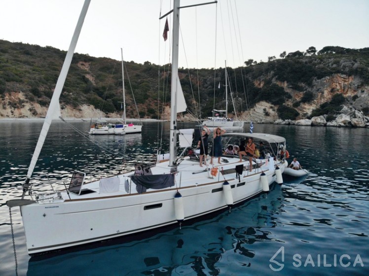 Sun Odyssey 519 - Yacht Charter Sailica