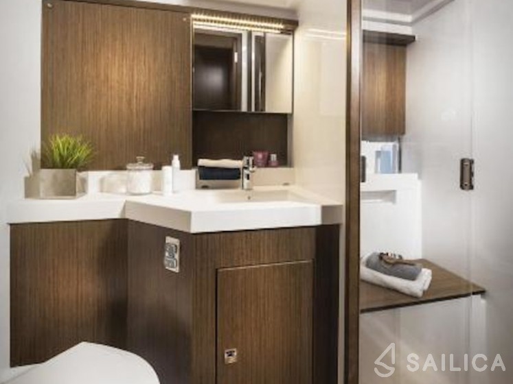 Bavaria C57 - Yacht Charter Sailica