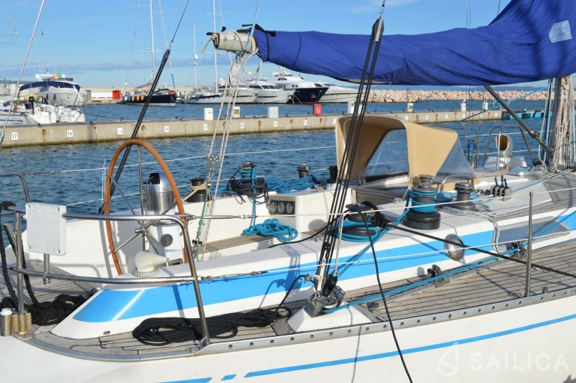 Swan 39 - Yacht Charter Sailica