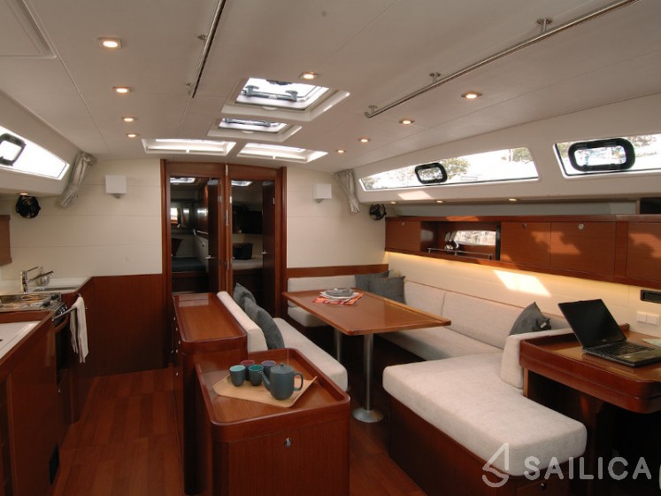 Oceanis 50 Family - Yacht Charter Sailica