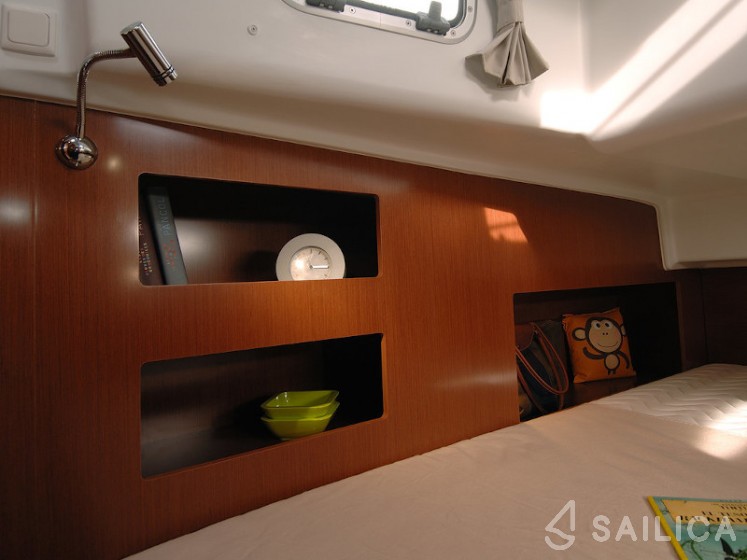 Oceanis 50 Family - Yacht Charter Sailica