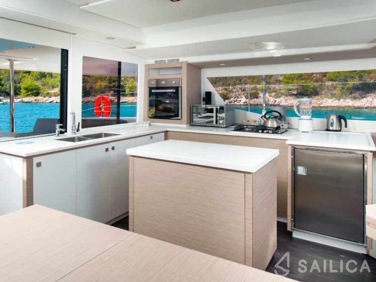 Saba 50 - Yacht Charter Sailica