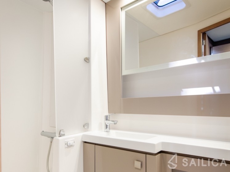 Saba 50 - Yacht Charter Sailica