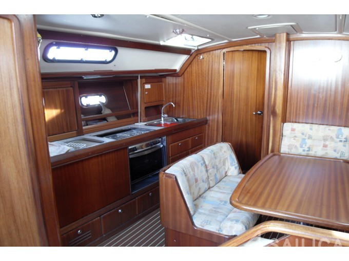 Bavaria 40 - Yacht Charter Sailica