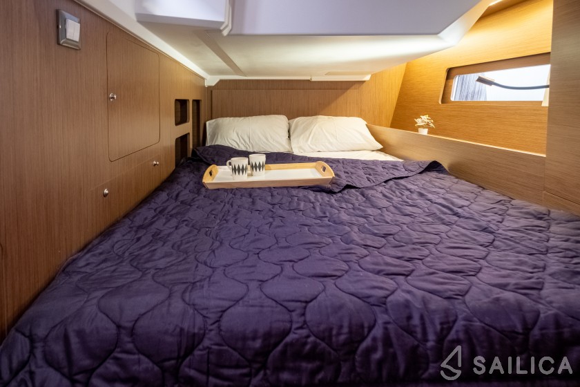 Oceanis 46.1 - Yacht Charter Sailica