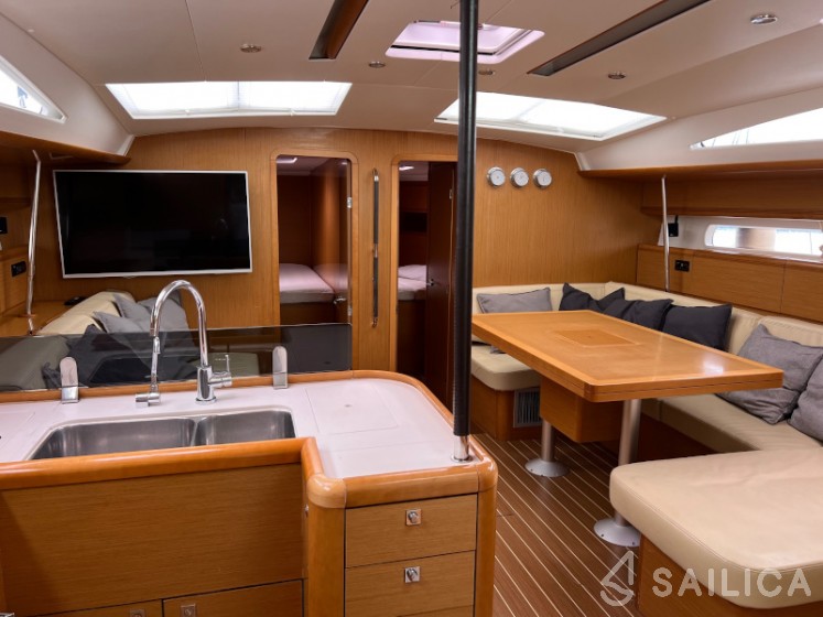 Jeanneau 53 - Yacht Charter Sailica