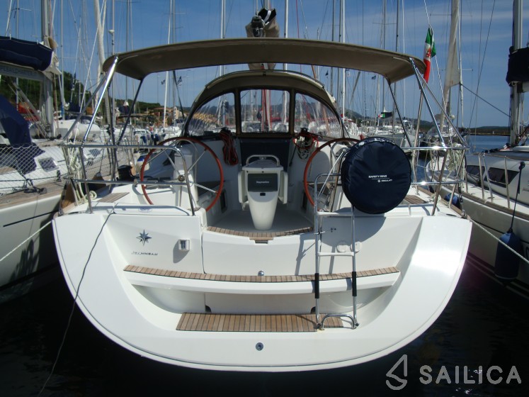 Sun Odyssey 42 - Yacht Charter Sailica