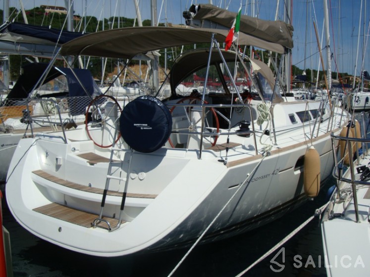 Sun Odyssey 42 - Yacht Charter Sailica