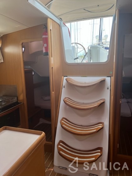 Sun Odyssey 42 - Yacht Charter Sailica