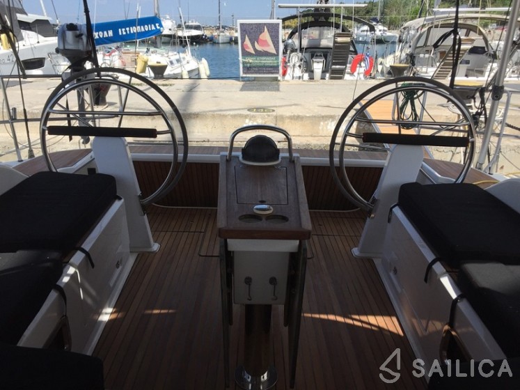 Bavaria 51 Cruiser - Yacht Charter Sailica