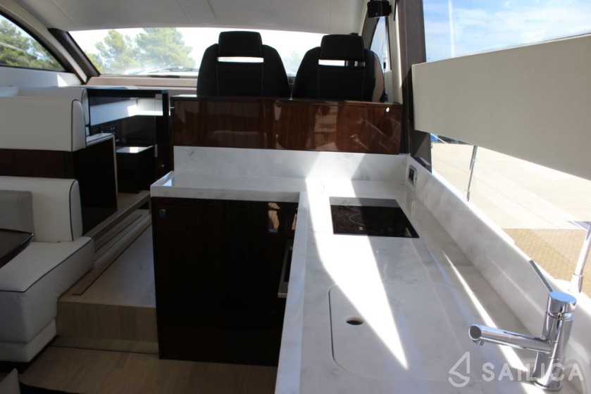 Fairline Squadron 50 - Yacht Charter Sailica