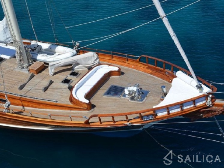 Gulet - Yacht Charter Sailica