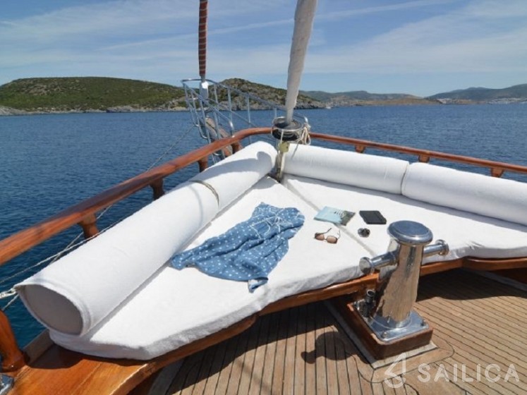 Gulet - Yacht Charter Sailica