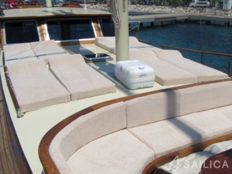 Gulet - Yacht Charter Sailica