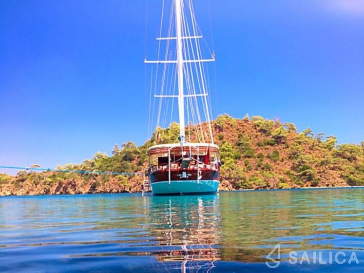 Gulet - Yacht Charter Sailica