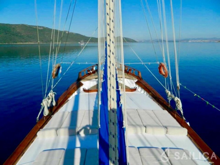 Gulet - Yacht Charter Sailica