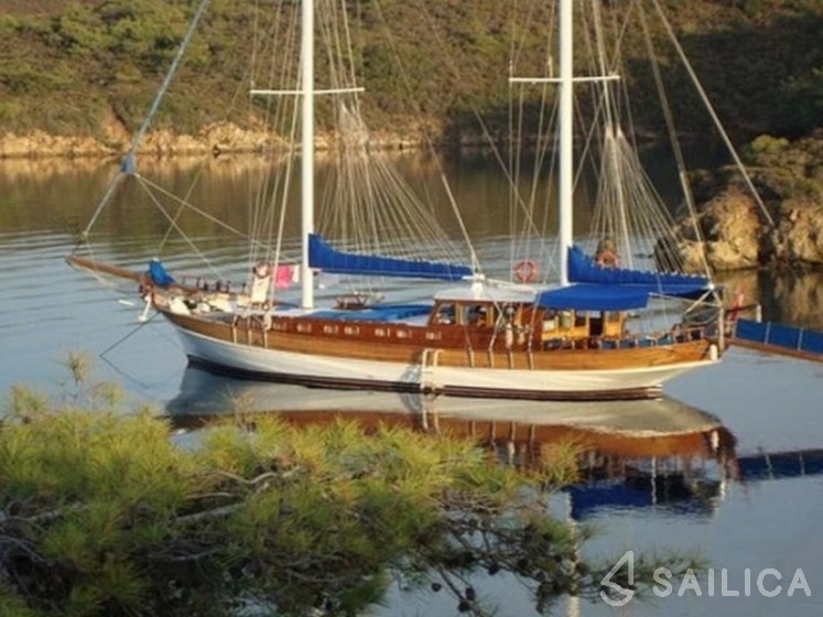 Gulet - Yacht Charter Sailica