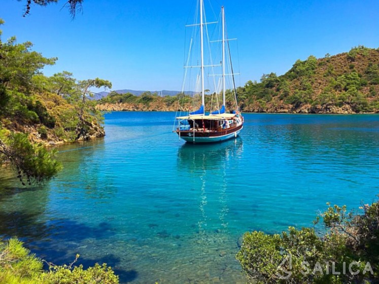 Gulet - Yacht Charter Sailica