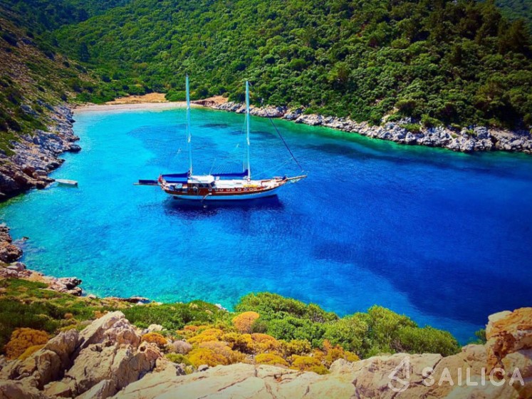 Gulet - Yacht Charter Sailica