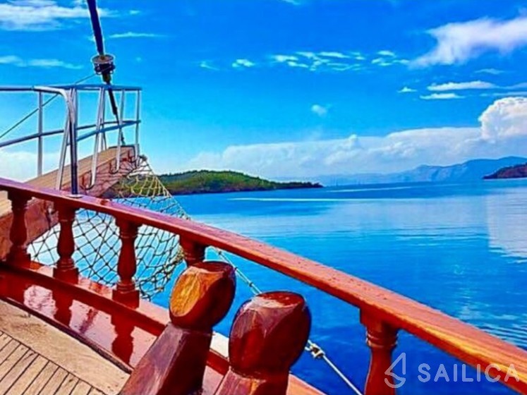 Gulet - Yacht Charter Sailica