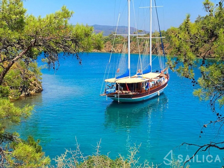 Gulet - Yacht Charter Sailica