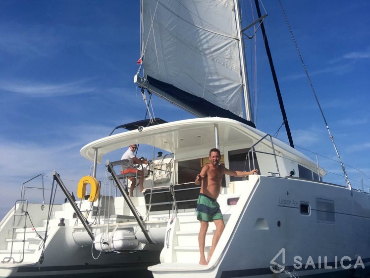Lagoon 400 - Yacht Charter Sailica