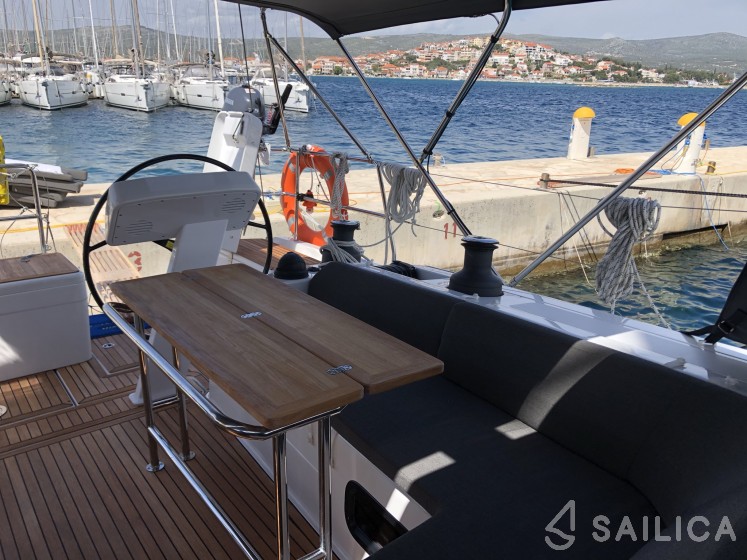 Hanse 508 - Yacht Charter Sailica