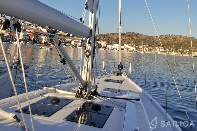 Hanse 508 - Yacht Charter Sailica