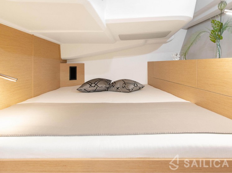 Hanse 508 - Yacht Charter Sailica