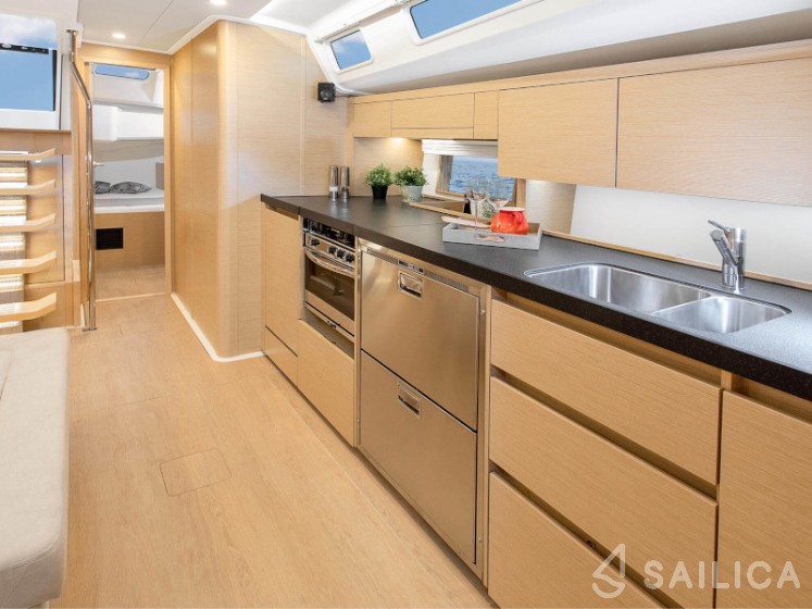 Hanse 508 - Yacht Charter Sailica