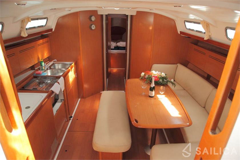 Cyclades 43.4 - Yacht Charter Sailica