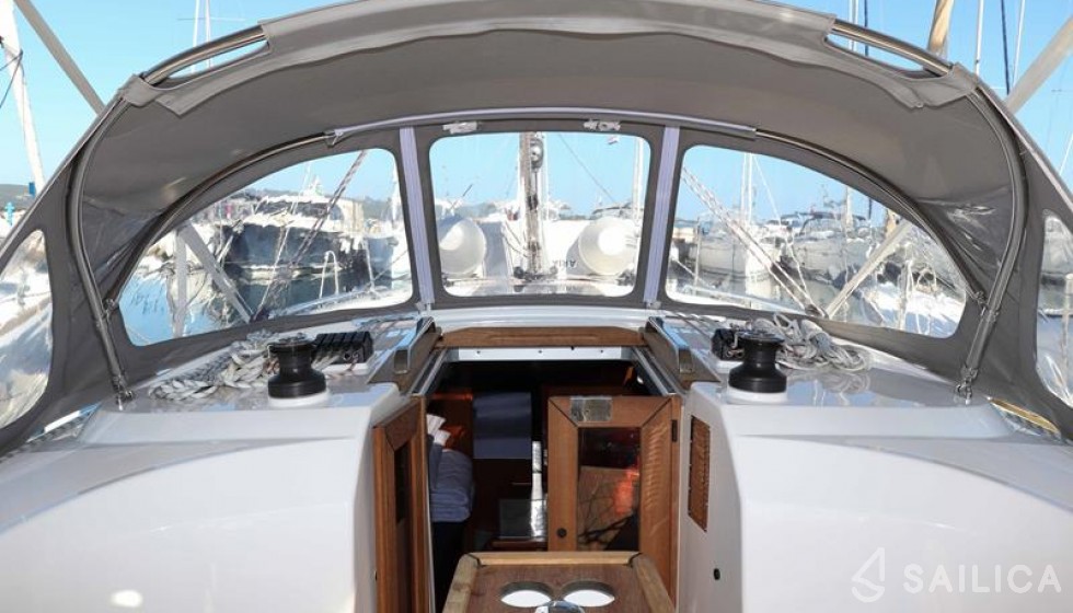 Bavaria 34 Cruiser - Yacht Charter Sailica