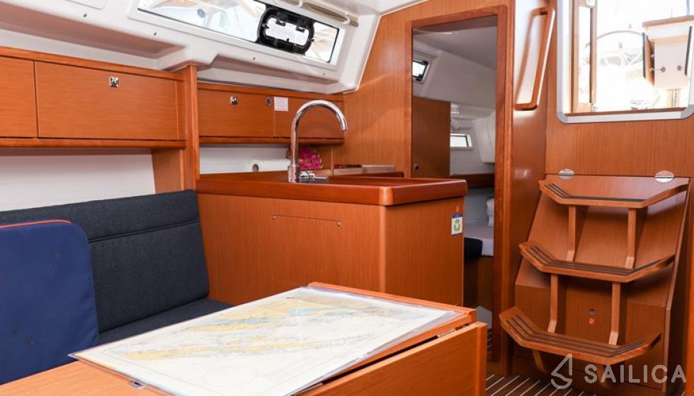 Bavaria 34 Cruiser - Yacht Charter Sailica