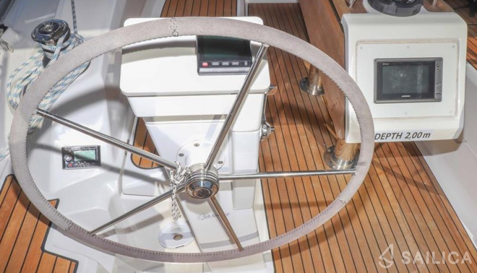 Bavaria 34 Cruiser - Yacht Charter Sailica