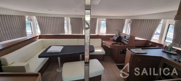 Lagoon 42 - Yacht Charter Sailica
