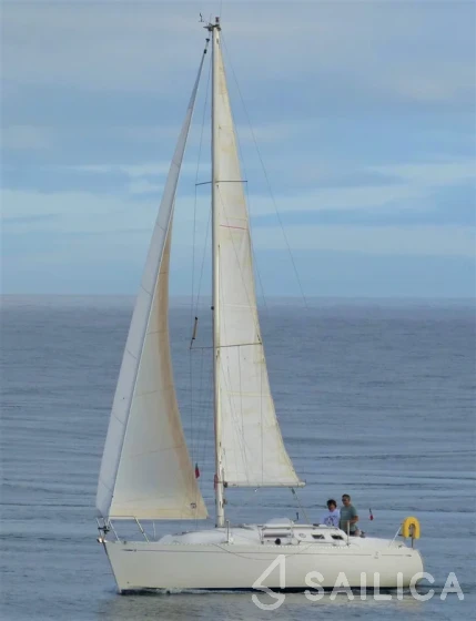 Dufour 32 - Yacht Charter Sailica