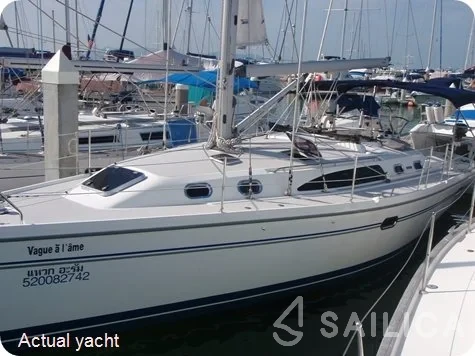 Catalina 375 - Yacht Charter Sailica