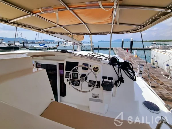 Mahe 36 Evolution - Yacht Charter Sailica